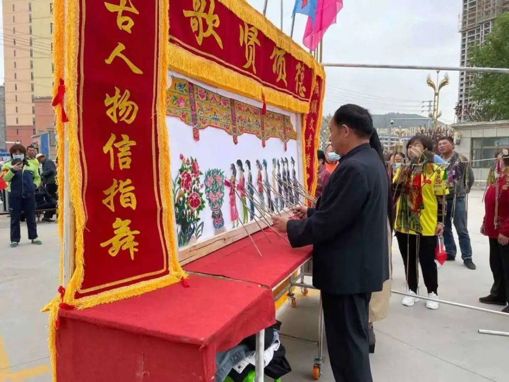 新澳門王中王期期中，揭秘彩票背后的秘密與策略，揭秘新澳門王中王彩票背后的秘密與策略，期期中探秘彩票世界