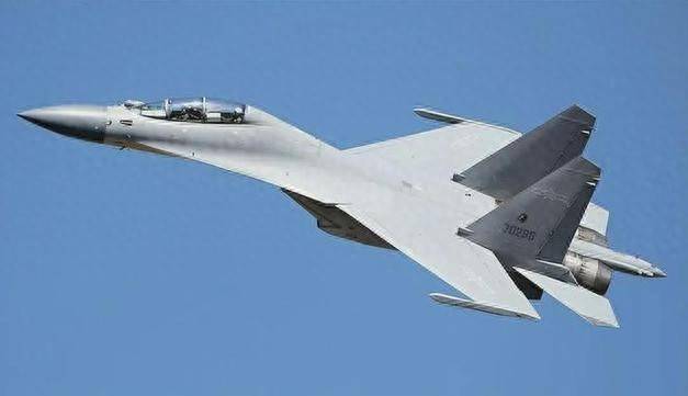 殲-11戰(zhàn)機，幾代戰(zhàn)機中的佼佼者，殲-11戰(zhàn)機，幾代戰(zhàn)機中的翹楚